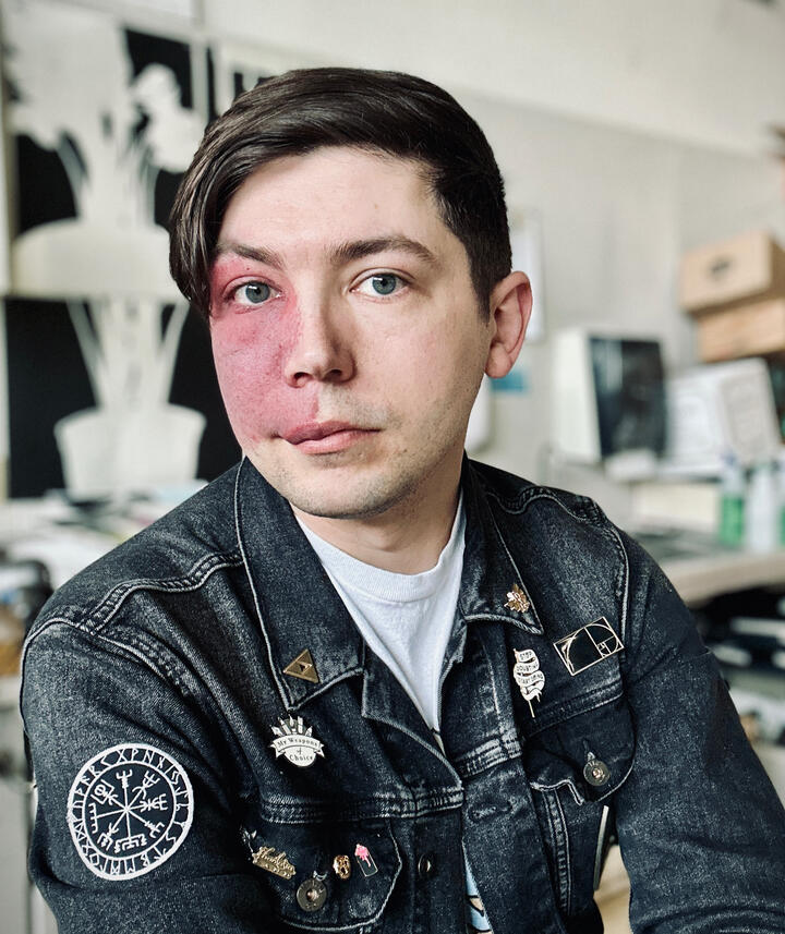 Visual artist Ryan Barnes Visual artist Ryan Barnes sitting in a studio.